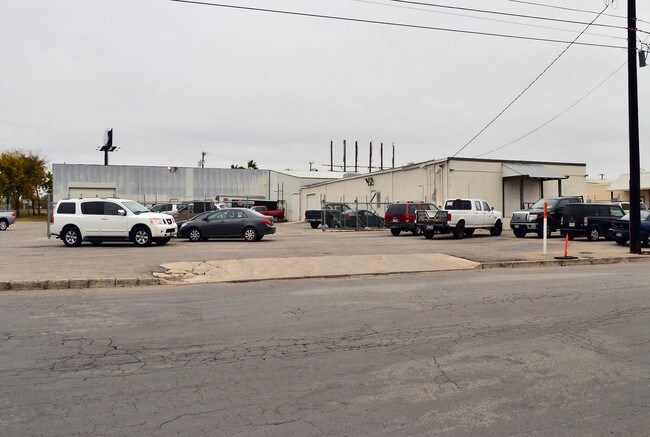 More details for 9822 Ball St, San Antonio, TX - Industrial for Lease