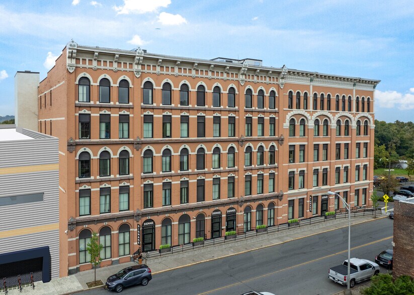 545-547 River St, Troy, NY à louer - Photo du bâtiment - Image 1 de 4