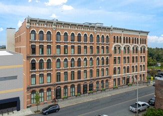 Plus de détails pour 545-547 River St, Troy, NY - Bureau, Commerce de détail à louer