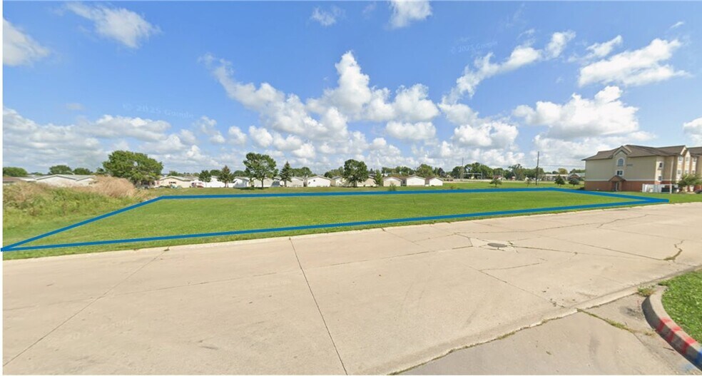 5480 Dyer Ave, Marion, IA for sale - Building Photo - Image 2 of 3