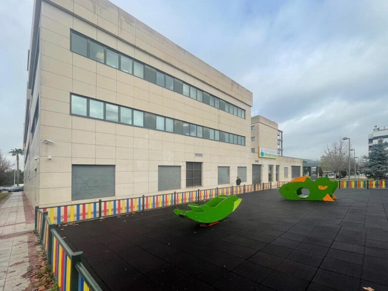 Office in Getafe, Madrid for sale - Building Photo - Image 1 of 1