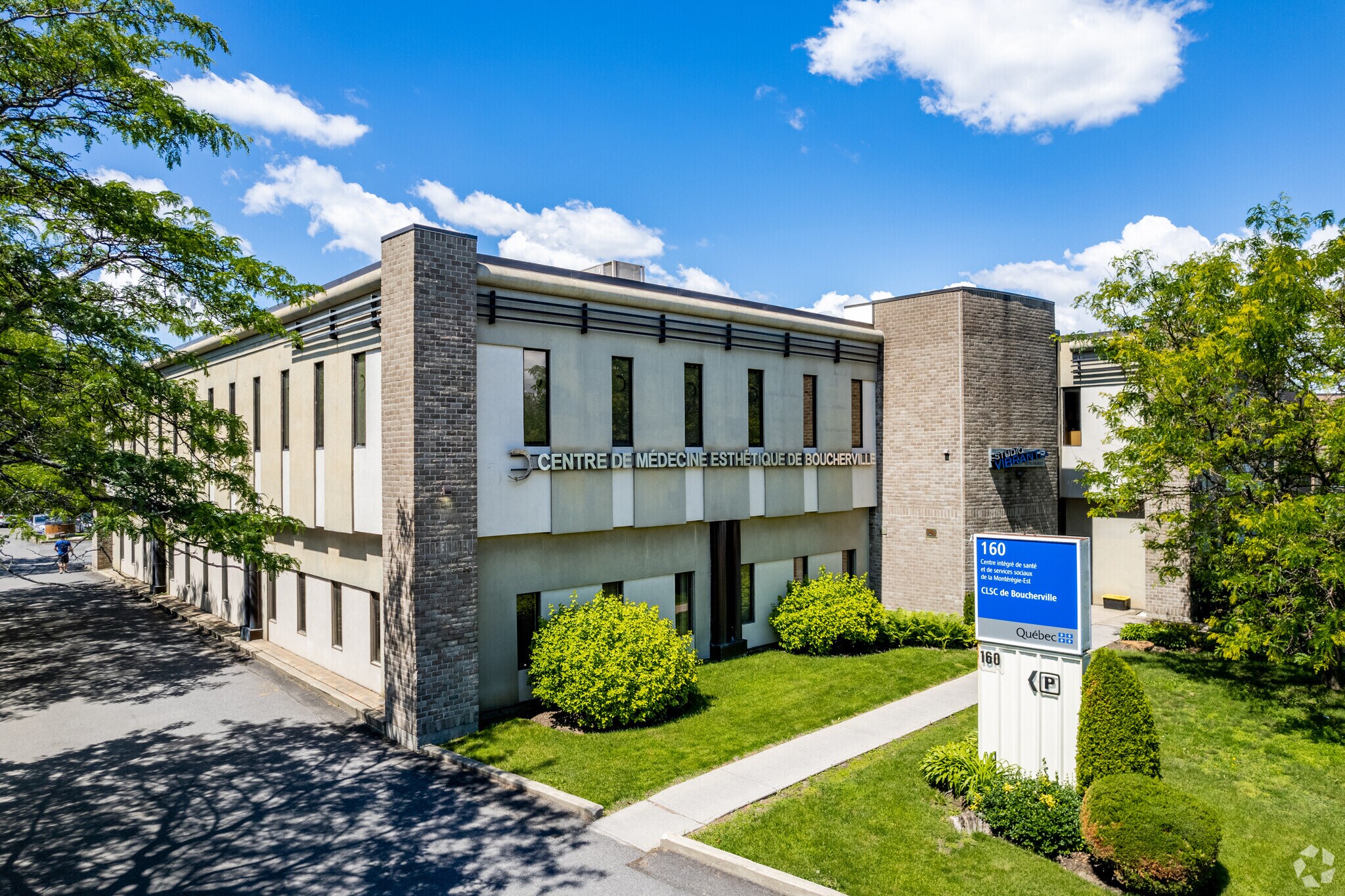 160 Boul De Montarville, Boucherville, QC for lease Primary Photo- Image 1 of 5
