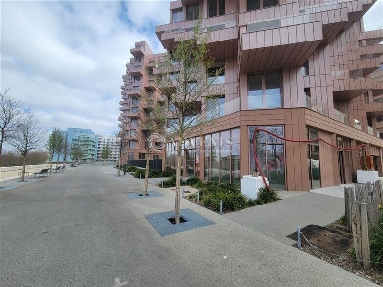 22 Rue Ternaux, Saint-Ouen-sur-Seine à louer - Photo du bâtiment - Image 2 de 6