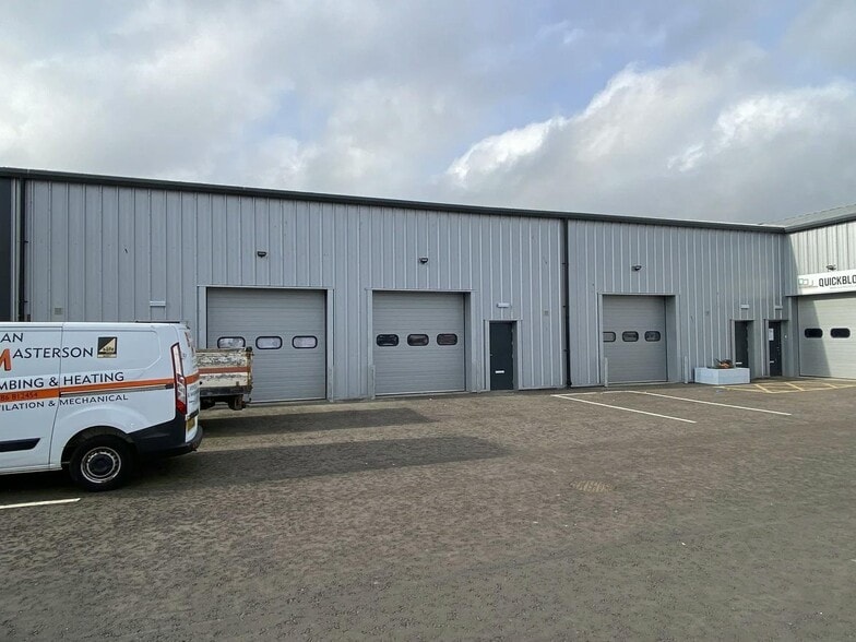 15 Whitehouse Rd, Stirling for lease - Building Photo - Image 2 of 7