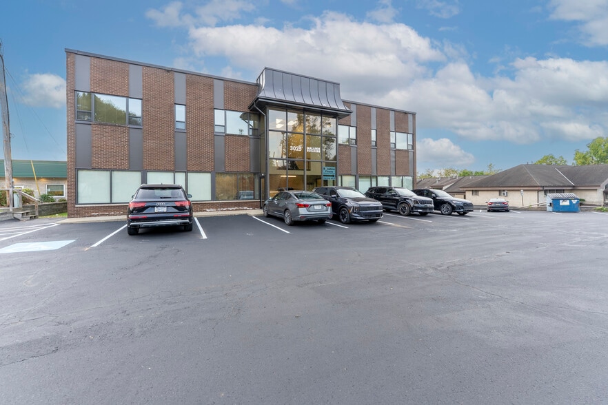 3025 Washington Rd, McMurray, PA for lease - Building Photo - Image 2 of 2