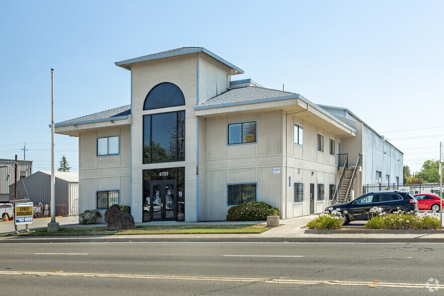 4701 24th St, Sacramento, CA à louer - Photo du bâtiment - Image 2 de 8