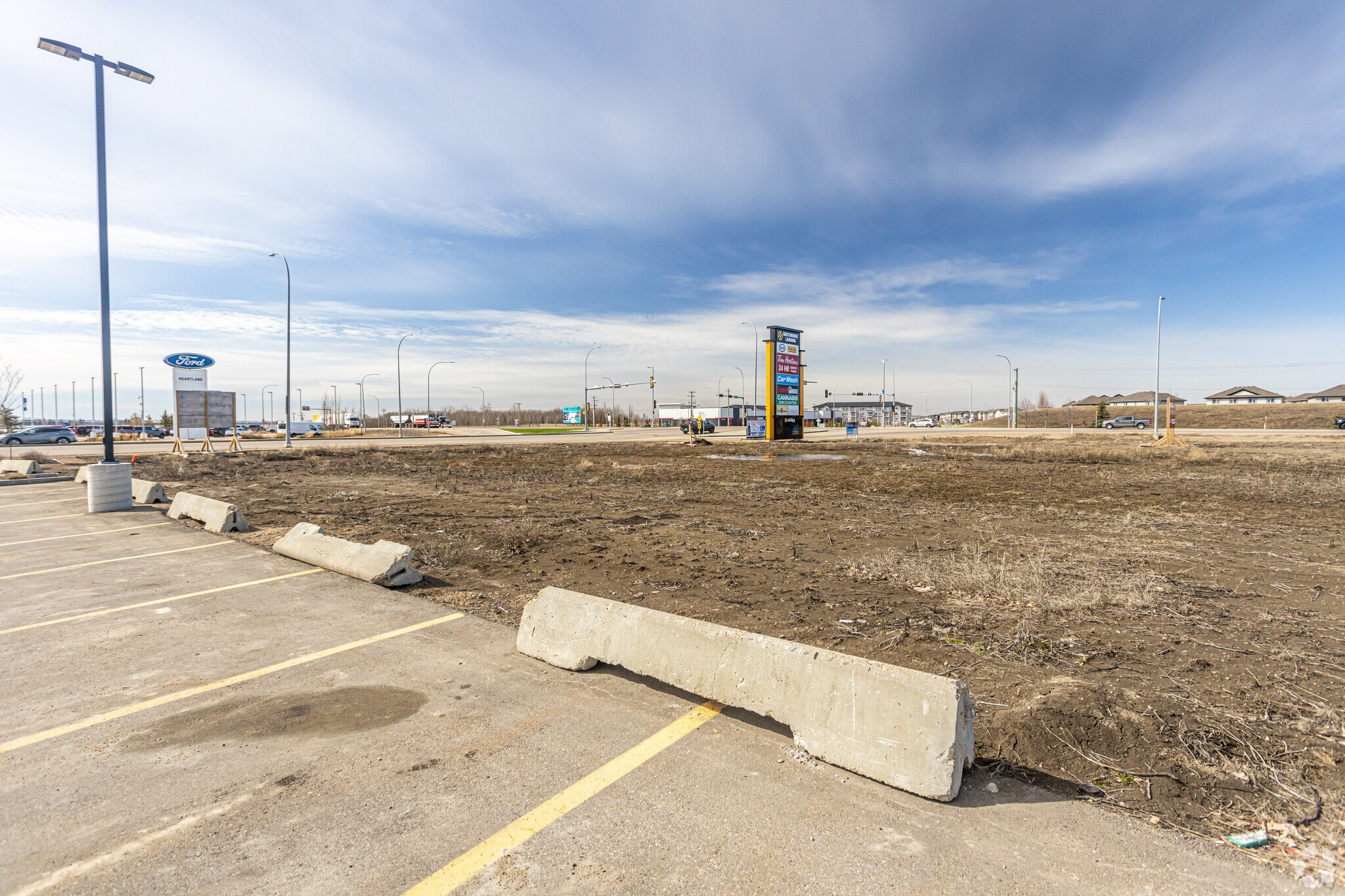 101 Wilshire Blvd, Fort Saskatchewan, AB for lease Primary Photo- Image 1 of 5