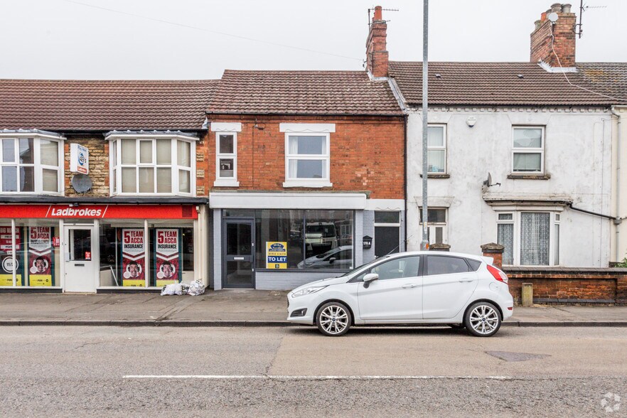 170 Wellingborough Rd, Rushden à louer - Photo du bâtiment - Image 3 de 4