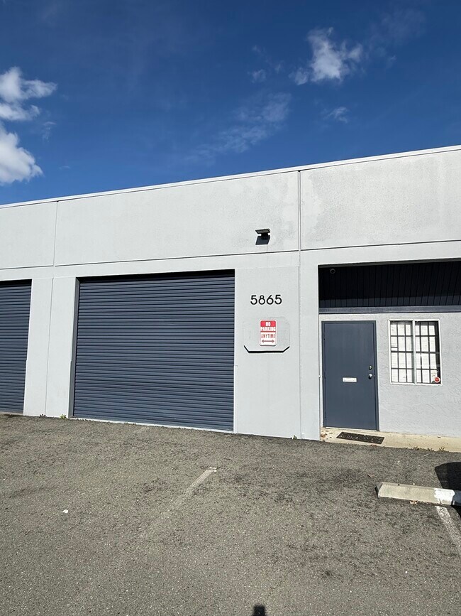 More details for 5853-5895 Winfield Blvd, San Jose, CA - Industrial for Lease