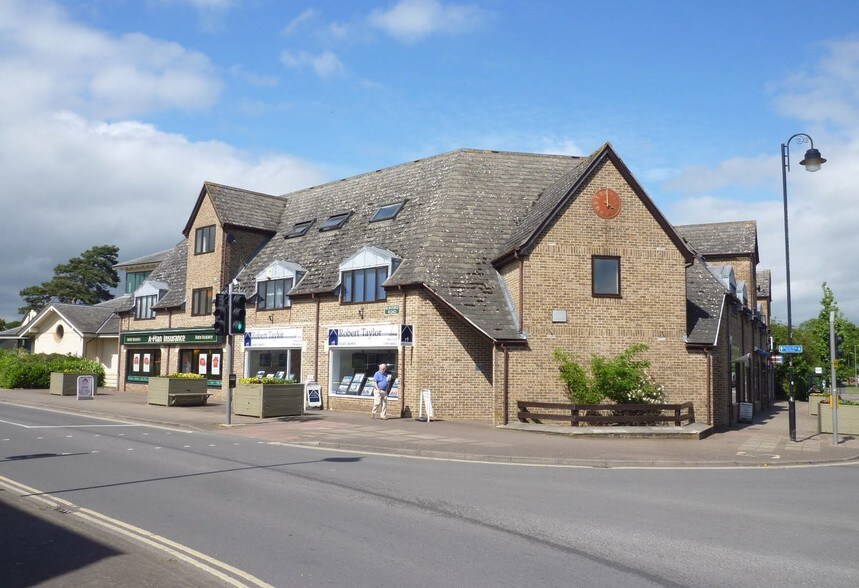 Brize Norton Rd, Carterton à vendre - Photo du bâtiment - Image 3 de 4