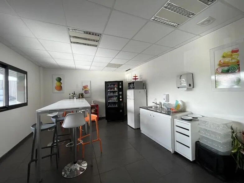 Industriel dans Canéjan à louer - Photo intérieure - Image 3 de 10