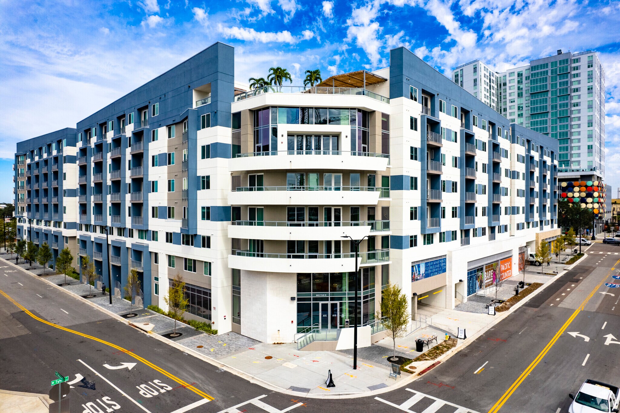 160 W Tyler St, Tampa, FL à louer Photo du bâtiment- Image 1 de 5