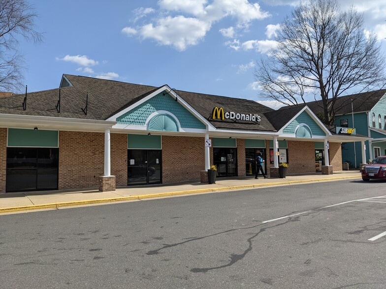 7863-7955 Bayside Rd, Chesapeake Beach, MD for lease - Building Photo - Image 3 of 4