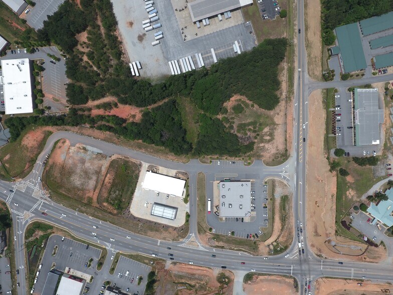 7817 Veterans Pky, Columbus, GA à vendre - Photo du bâtiment - Image 3 de 5