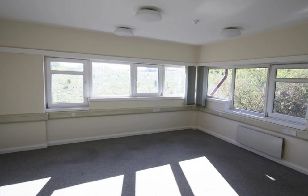 Tything Rd East, Alcester for lease Interior Photo- Image 1 of 4