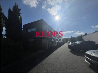 Plus de détails pour Local d'activités à louer