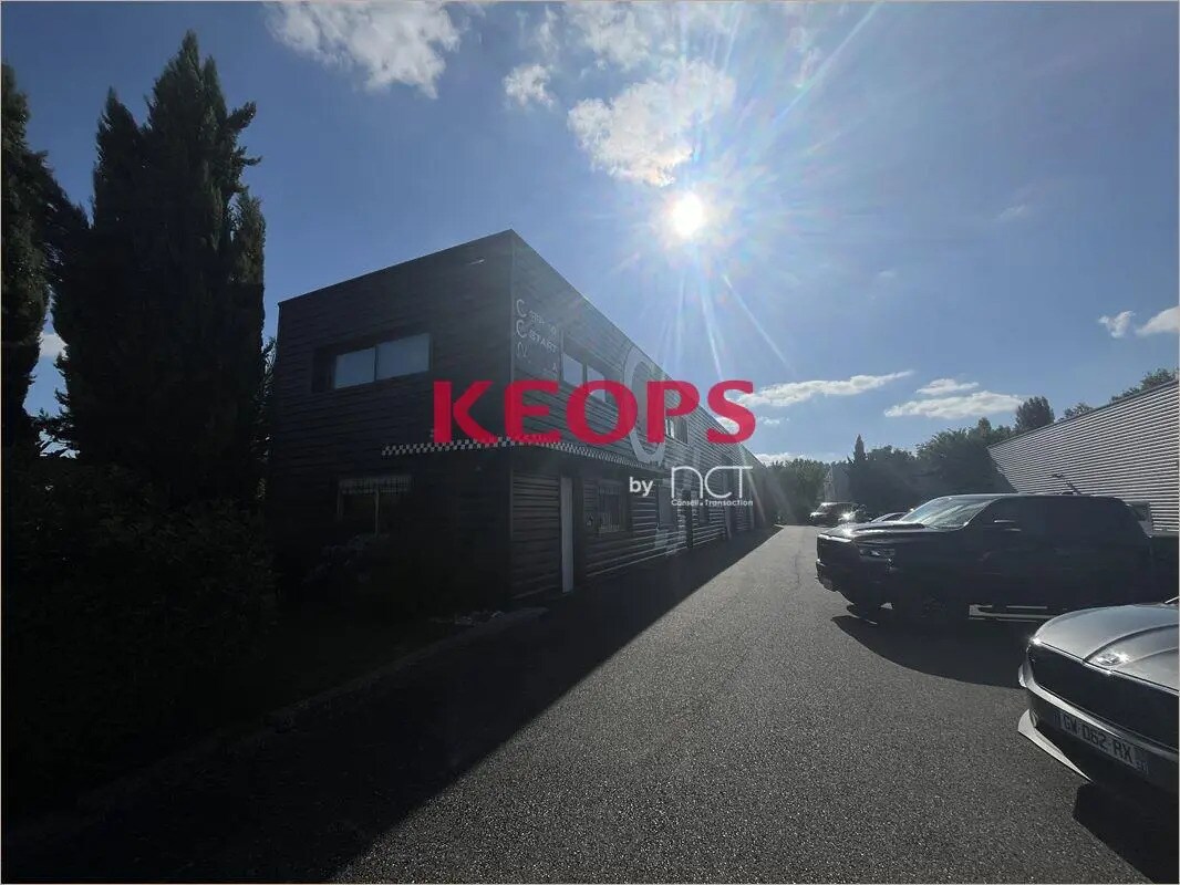 Flex in Montrabé for lease Building Photo- Image 1 of 11