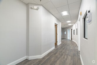 6400 N Andrews Ave, Fort Lauderdale, FL à louer Photo intérieure- Image 1 de 4