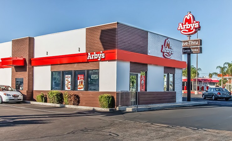 4181 E Ashlan Ave, Fresno, CA à louer - Photo du bâtiment - Image 3 de 3