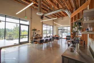 2723 NW Potts Ct, Bend, OR for lease Building Photo- Image 2 of 13