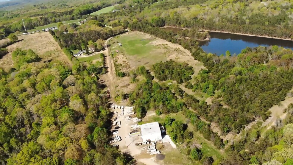 125 Perry Winkle Ln, Stafford, VA à vendre - Vidéo sur l’inscription commerciale - Image 2 de 7