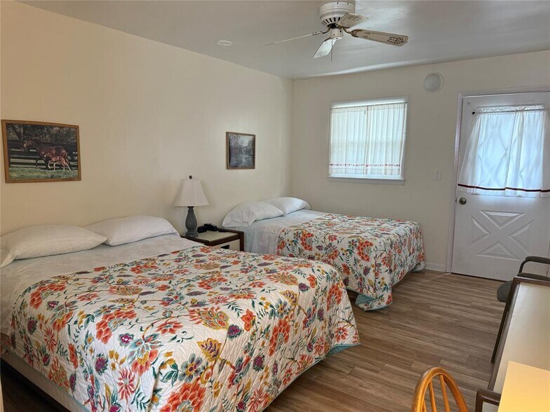 44 Oak St, Deposit, NY à vendre - Photo du bâtiment - Image 2 de 3
