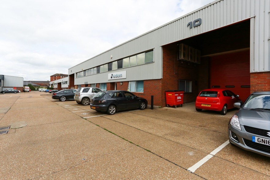 Tannery Rd, Tonbridge à vendre - Photo du bâtiment - Image 2 de 4