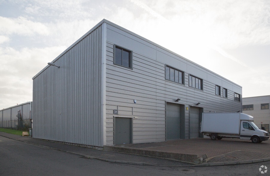 Boundary Rd, Ayr for lease - Primary Photo - Image 1 of 3