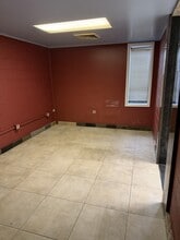 301 Eastern Ave, Bensenville, IL for lease Interior Photo- Image 2 of 4