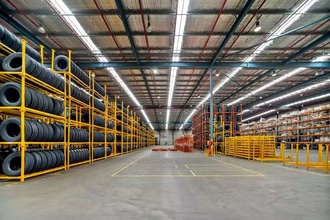 39 Britton St, SMITHFIELD for lease Interior Photo- Image 1 of 3