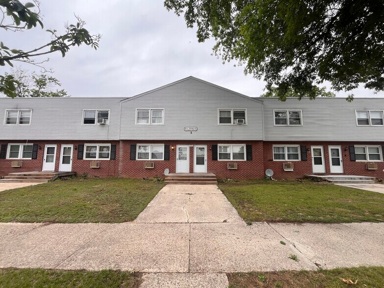 Vineland Gardens Apartments portefeuille de 2 propriétés à vendre sur LoopNet.ca - Photo du bâtiment - Image 3 de 10