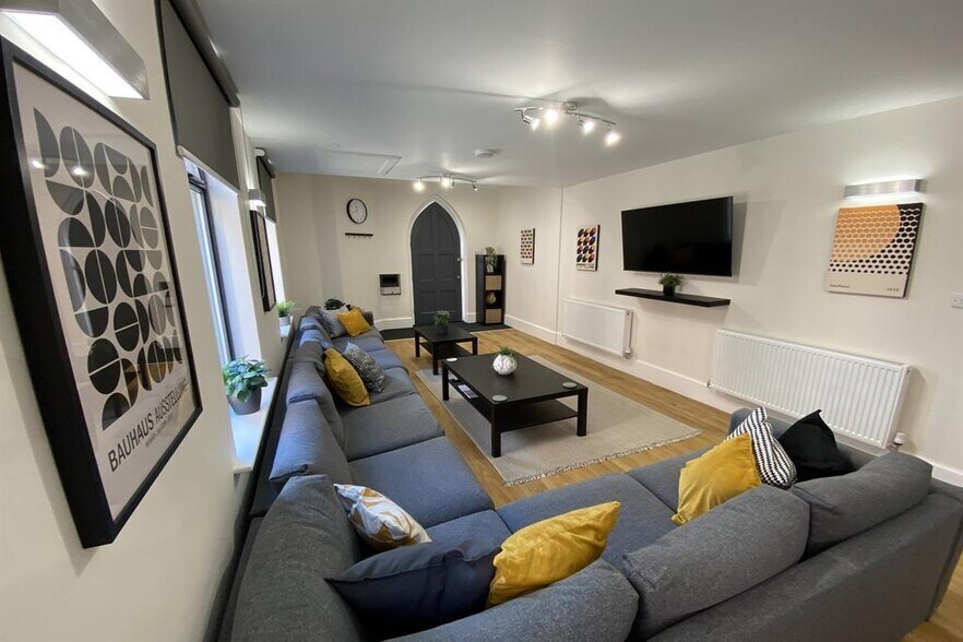 1 Albion St, Beeston à vendre - Photo du bâtiment - Image 3 de 17