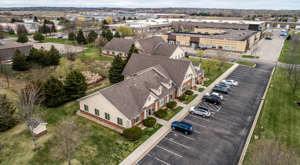 14811-14823 Energy Way, Apple Valley, MN à vendre - Photo principale - Image 1 de 1