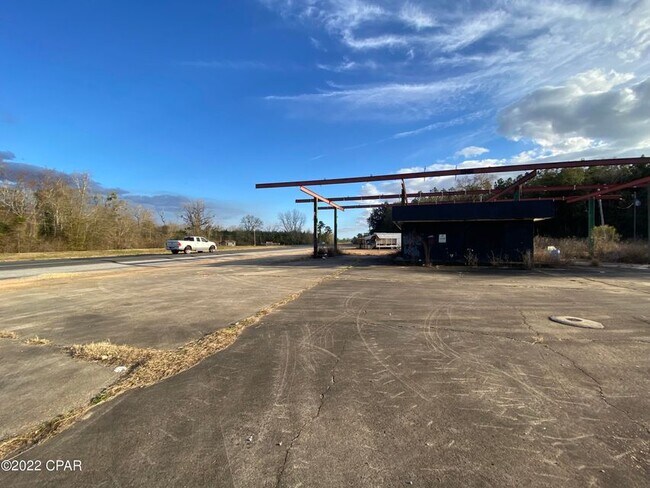 Plus de détails pour 5509 HWY 231, Campbellton, FL - Commerce de détail à vendre