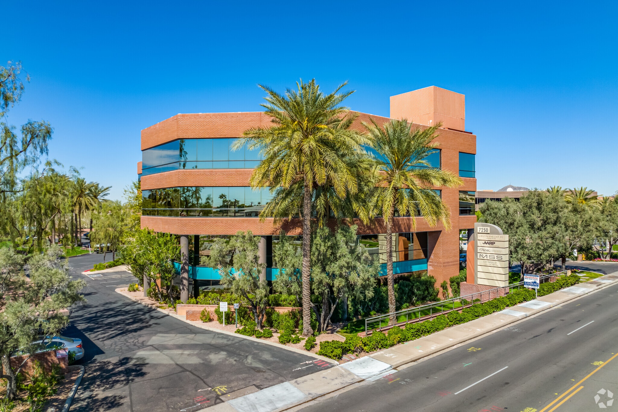 7250 N 16th St, Phoenix, AZ à louer Photo principale- Image 1 de 24