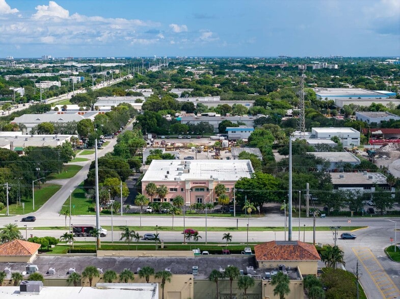 1100 S Powerline Rd, Deerfield Beach, FL for lease - Aerial - Image 3 of 17