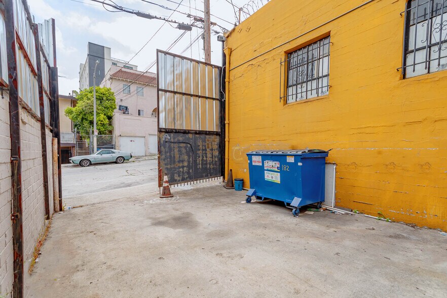 180 S Alvarado St, Los Angeles, CA à louer - Photo du bâtiment - Image 2 de 30