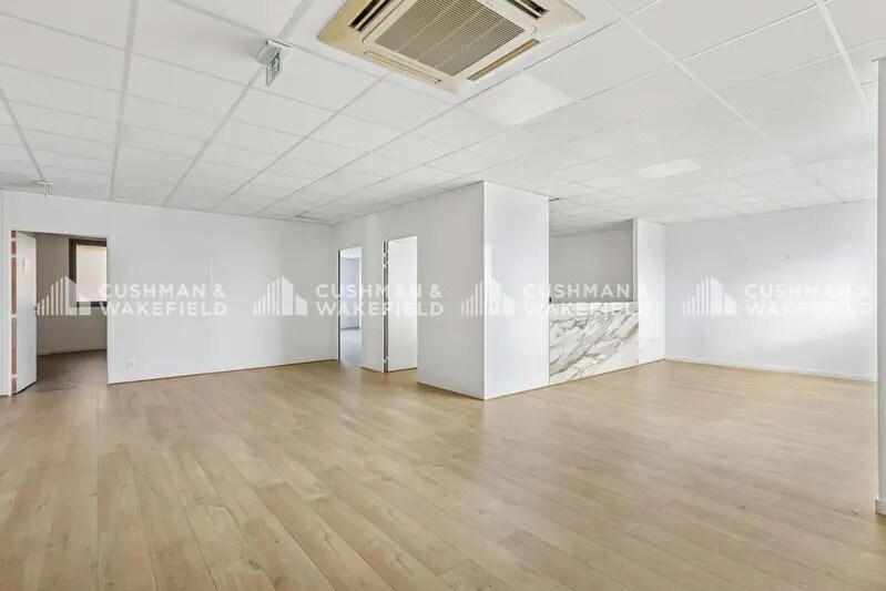 7-9 Avenue Aristide Briand, Cachan for lease - Interior Photo - Image 3 of 11