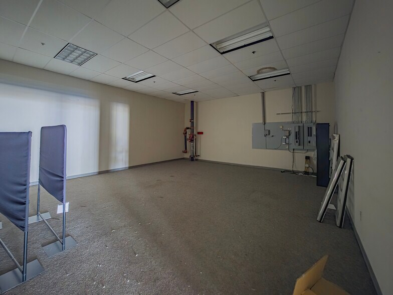640 E Washington Ave, Ashburn, GA à vendre - Photo du bâtiment - Image 3 de 30