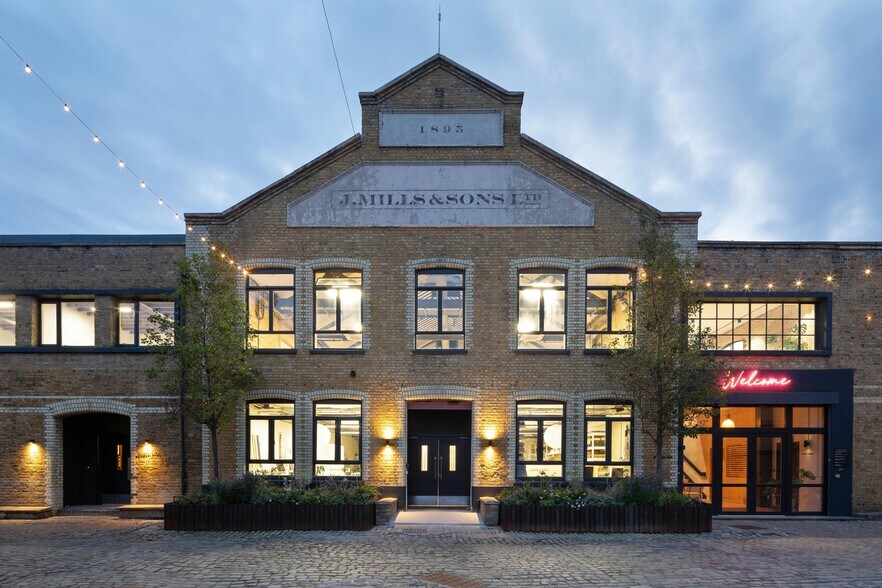 12 Ossory Rd, Londres à louer - Photo du bâtiment - Image 2 de 23