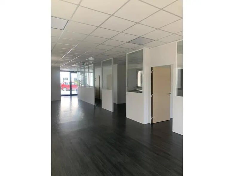 Bureau dans Saint-Denis à louer - Photo intérieure - Image 1 de 19