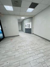 6101 W Atlantic Blvd, Margate, FL à louer Photo intérieure- Image 2 de 7