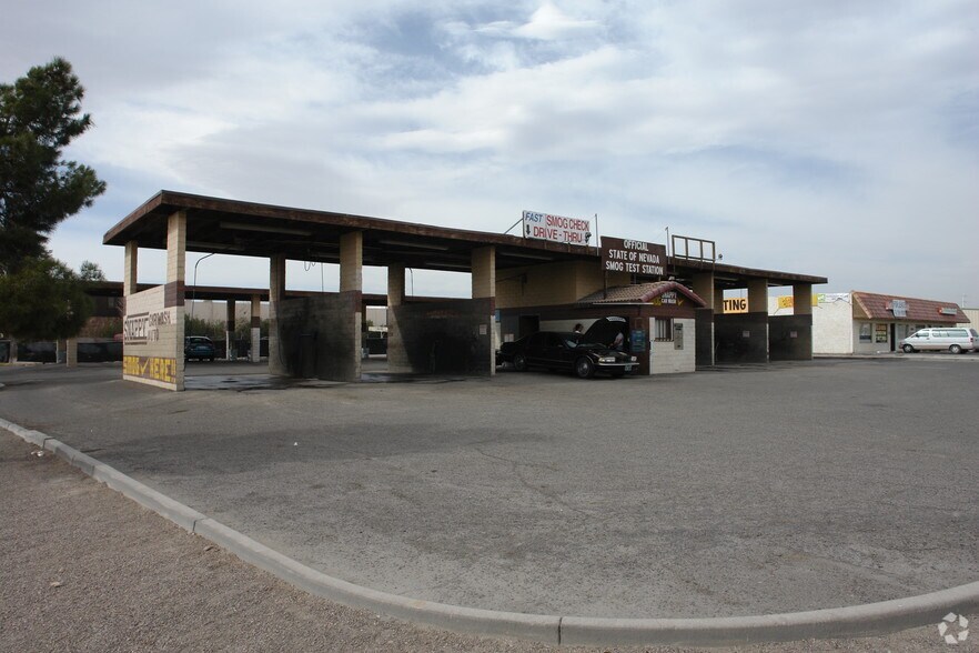 2225 N Nellis Blvd, Las Vegas, NV à vendre - Photo principale - Image 1 de 5