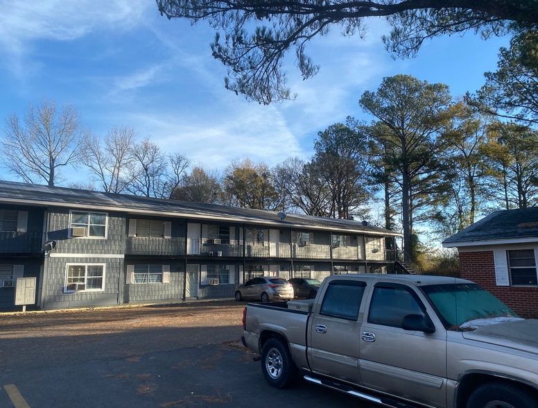 1600 27th St N, Columbus, MS à vendre - Photo du bâtiment - Image 3 de 3