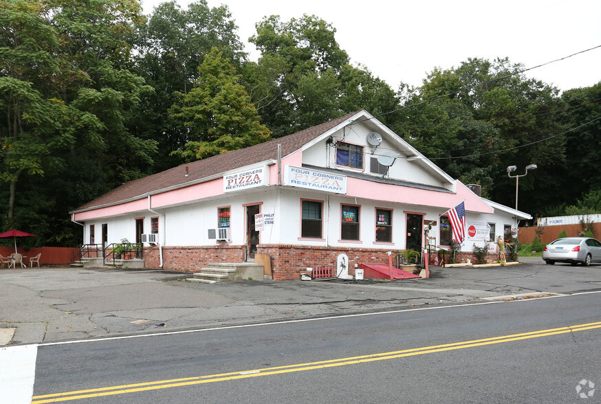 1076 Hanover Rd, Meriden, CT à vendre - Photo du b timent - Image 1 de 5