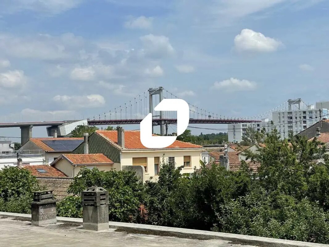 Bureau dans Bordeaux à louer Photo du bâtiment- Image 1 de 12