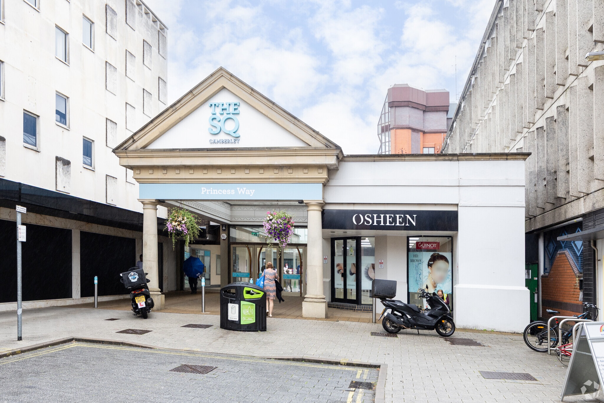 The Square, Camberley for lease Primary Photo- Image 1 of 12