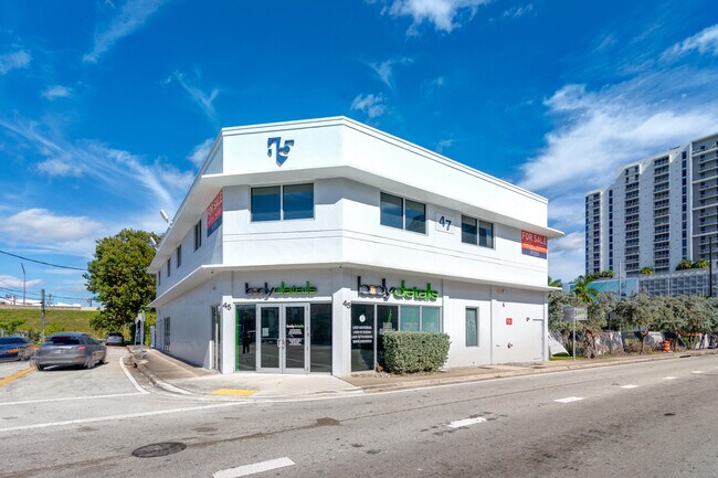 Plus de détails pour 45-47 NE 36th St, Miami, FL - Commerce de détail à vendre