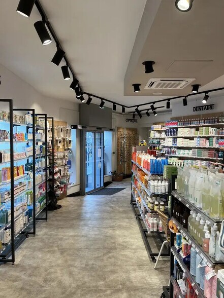 71 Avenue De Villiers, Paris à vendre - Photo du bâtiment - Image 2 de 4