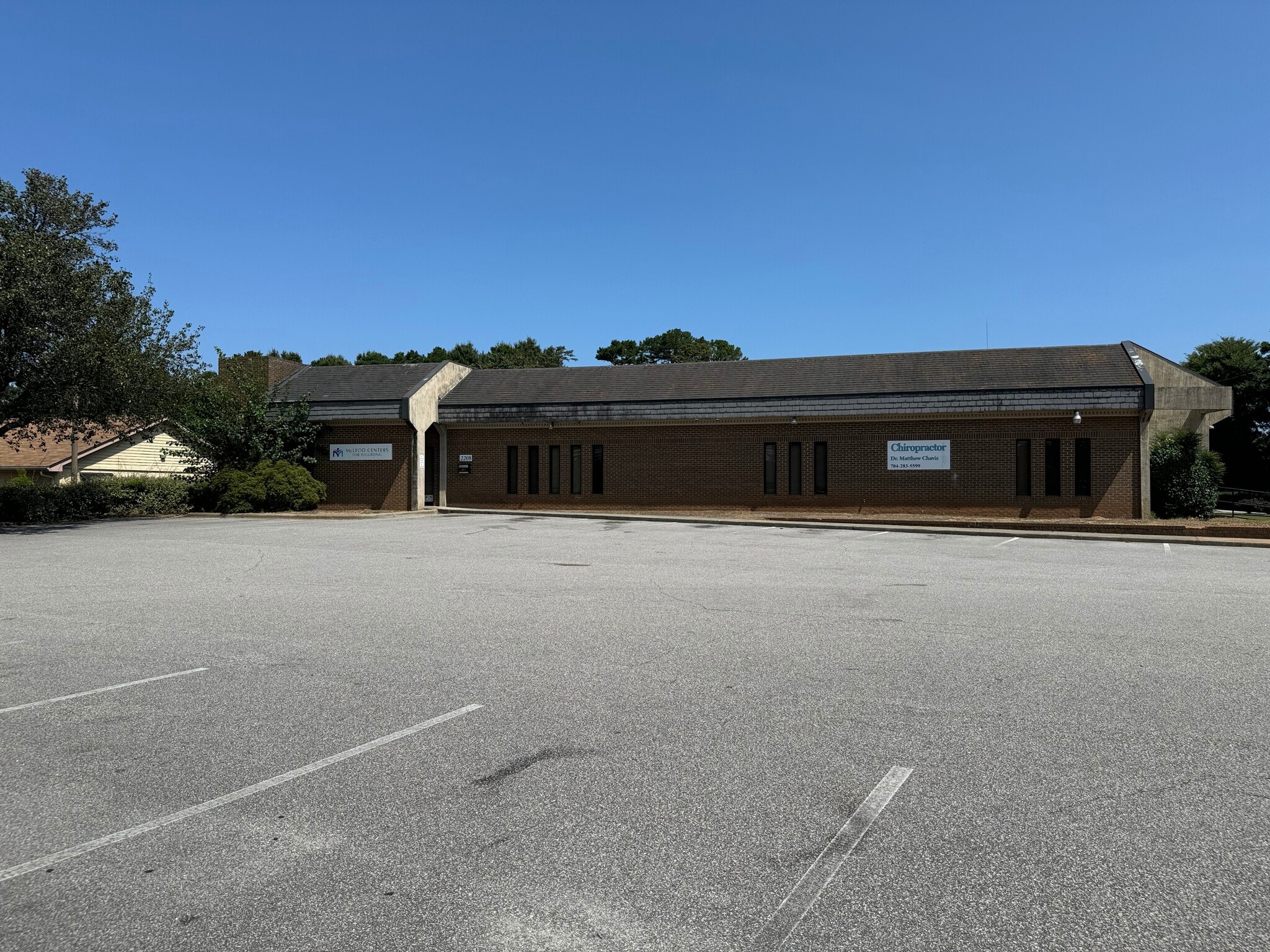 2208 W Roosevelt Blvd, Monroe, NC for lease Primary Photo- Image 1 of 24
